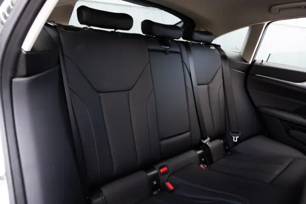 BMW i4 eDrive40 43