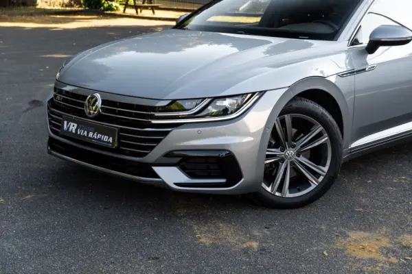 Volkswagen Arteon 2.0 TDI R-Line DSG 25