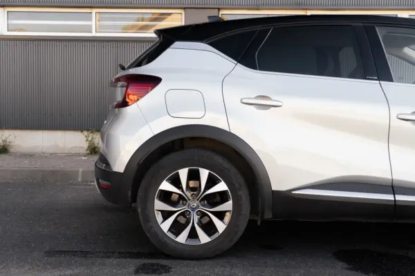 Renault Captur 1.6 E-Tech Plug-In Intens 32