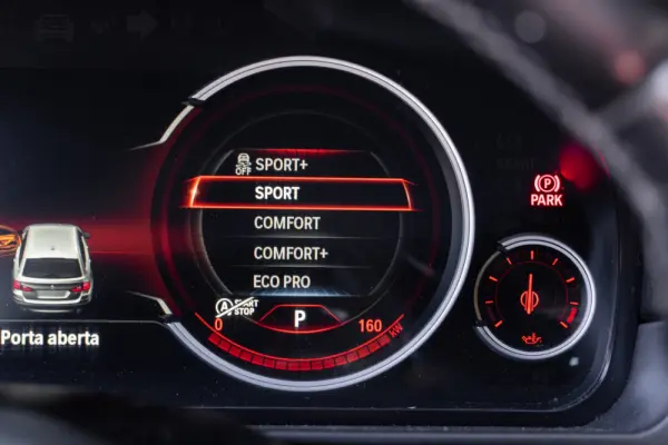 BMW 525 d Pack M Auto 12