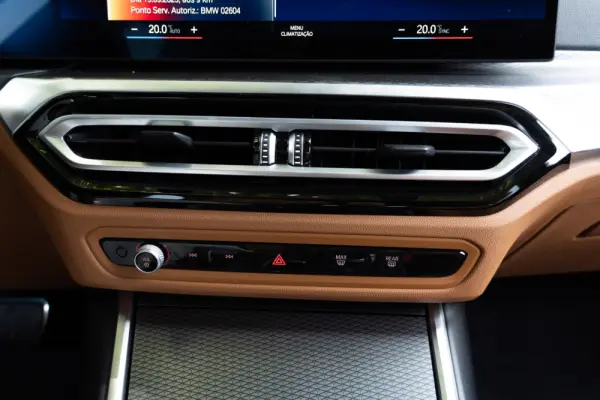 BMW 318 d Pack Desportivo M Pro Auto 51