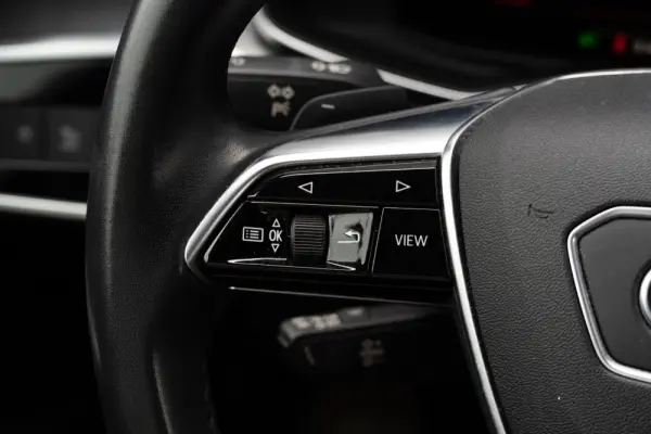 Audi A6 Avant 40 TDI S tronic 32