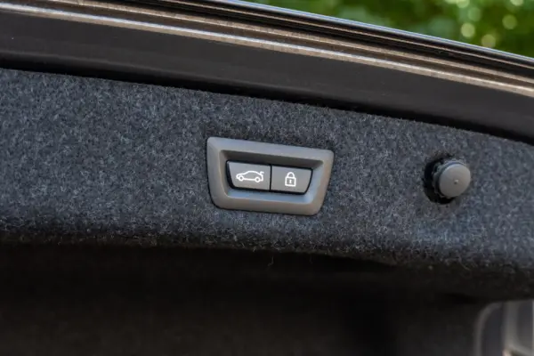 BMW 520 e Pack M 60