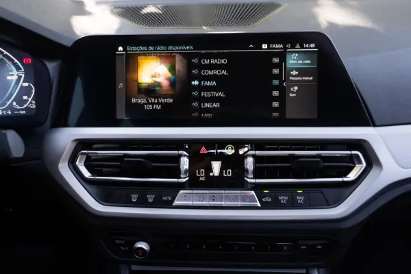 BMW 330 e 12
