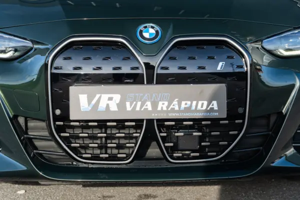 BMW i4 eDrive40 Pack Desportivo M 23