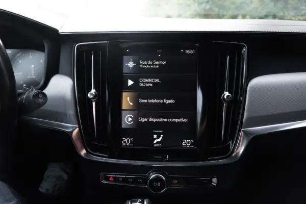 Volvo V90 2.0 D4 R-Design Geartronic 13