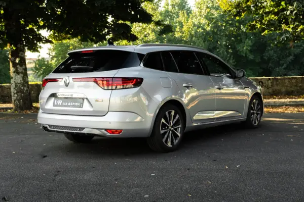 Renault Mégane Sport Tourer 1.5 Blue dCi R.S. Line 4