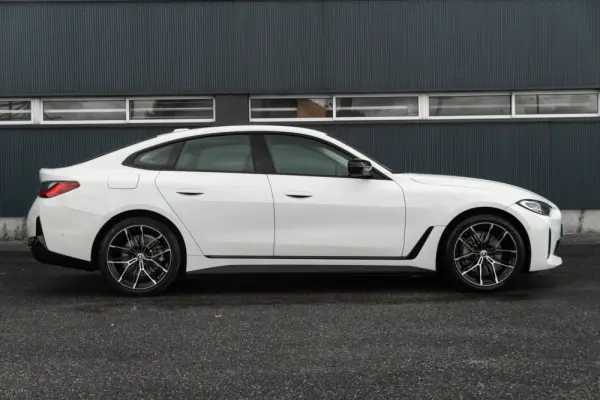 BMW i4 eDrive40 33