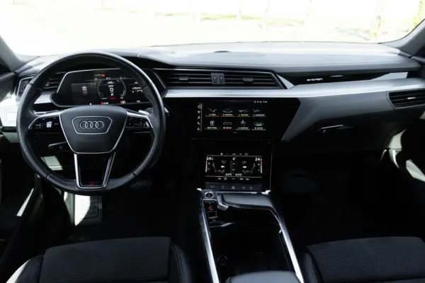 Audi e-tron Sportback 55 quattro S line 10