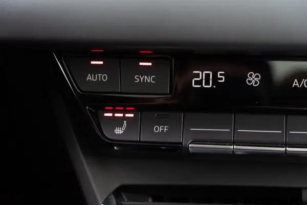 Audi e-tron GT quattro 26