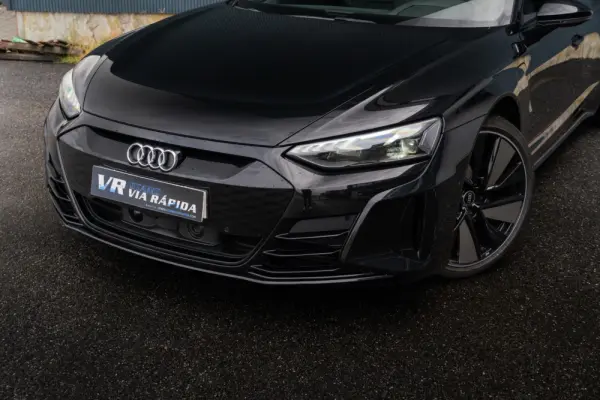 Audi e-tron GT quattro 36