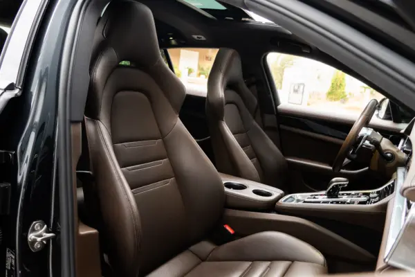 Porsche Panamera Sport Turismo 4 E-Hybrid Platinum Edition PDLS 8