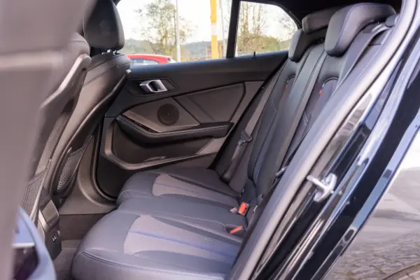 BMW 116 d Pack Desportivo M Auto 9