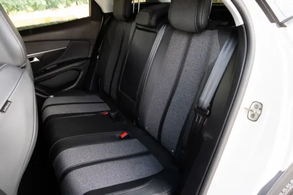 Peugeot 3008 1.5 BlueHDi Allure Pack 9