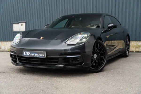 Porsche Panamera Sport Turismo 4 E-Hybrid Platinum Edition PDLS 1