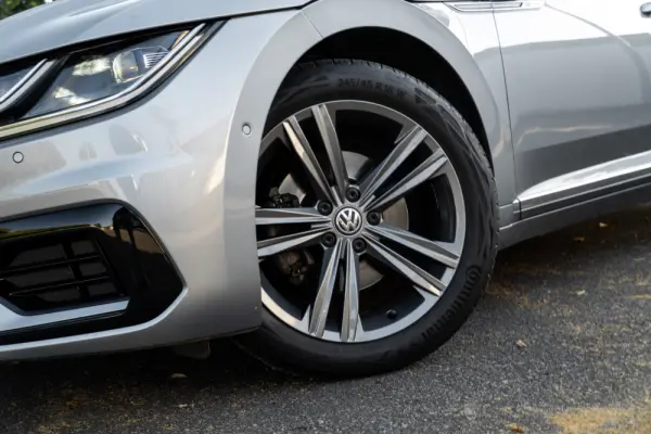 Volkswagen Arteon 2.0 TDI R-Line DSG 31