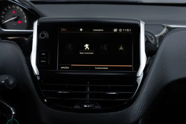 Peugeot 2008 1.2 PureTech Allure 16