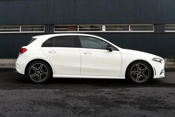 Mercedes-Benz A 180 d AMG Line Aut. 34