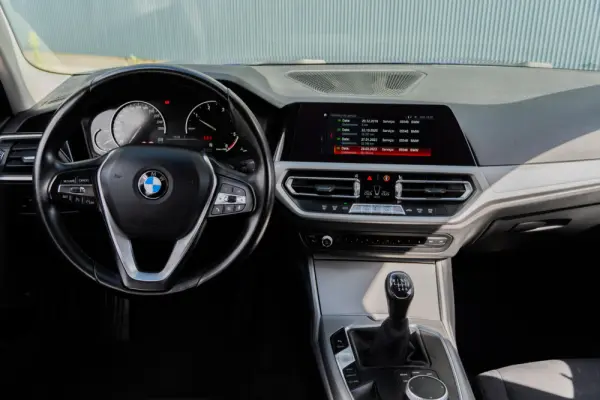 BMW 318 11