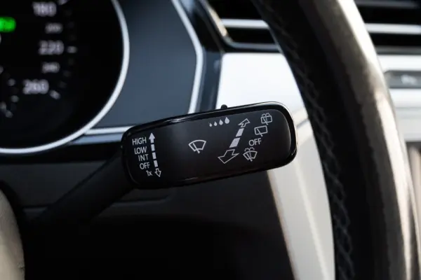 Volkswagen Passat Variant 1.6 TDI Confortline DSG 40