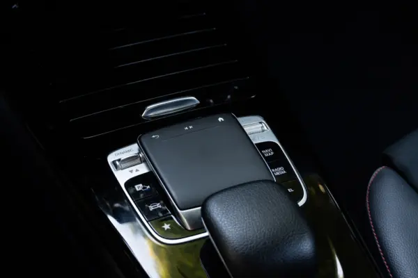 Mercedes-Benz CLA 180 d 7G-DCT AMG Line 42