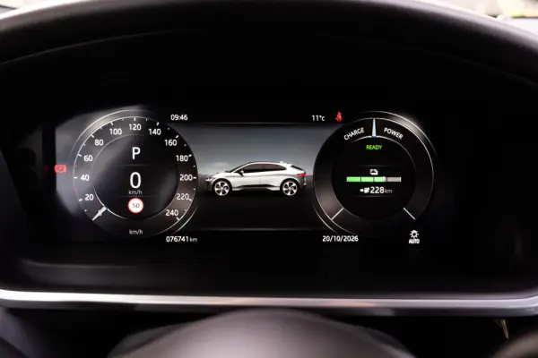 Jaguar I-Pace EV400 AWD HSE 11