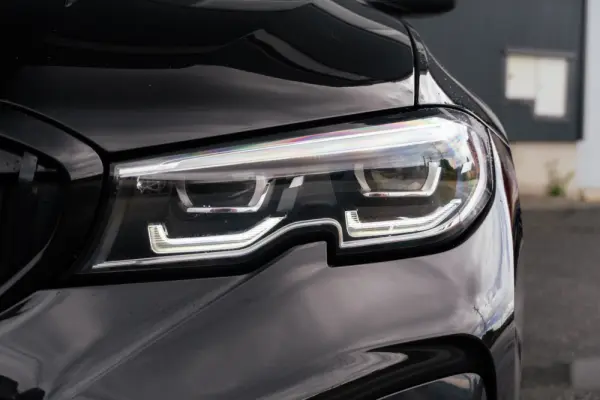 BMW 330 e Pack M Auto 29