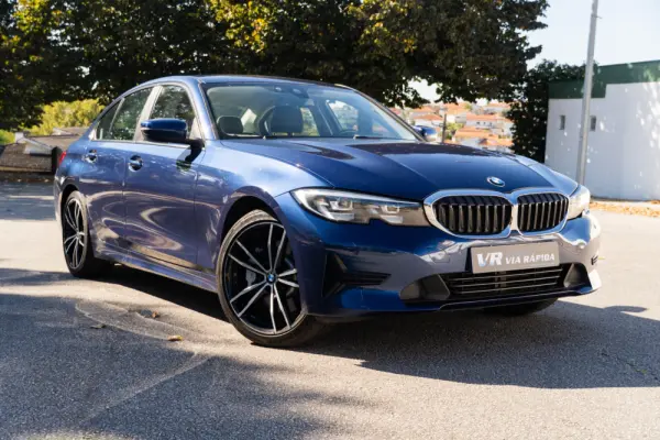 BMW 330 e 3