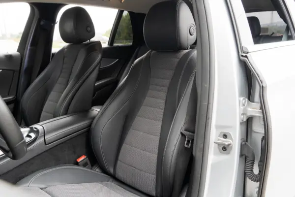 Mercedes-Benz E 220 D Avantgarde 8