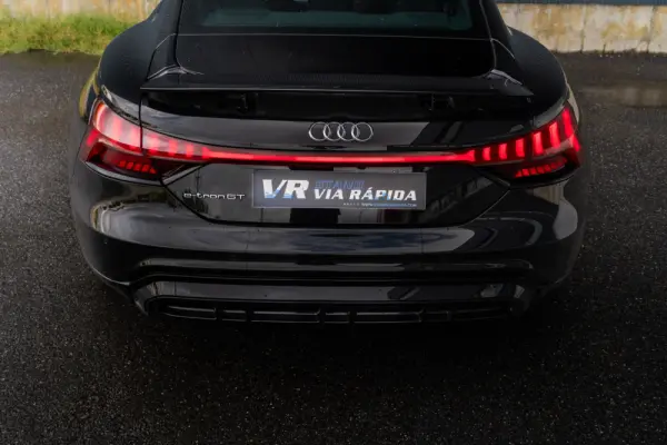Audi e-tron GT quattro 39