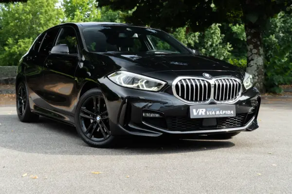 BMW 116 d Pack Desportivo M Auto 3
