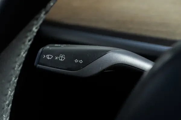 Tesla Model 3 Standard Range Plus RWD 40
