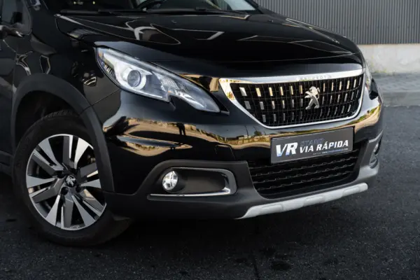 Peugeot 2008 1.2 PureTech Allure 23