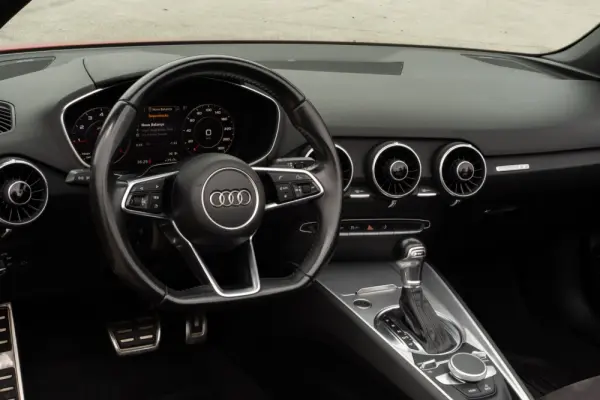 Audi TT Roadster 1.8 TFSi S-line S tronic 7