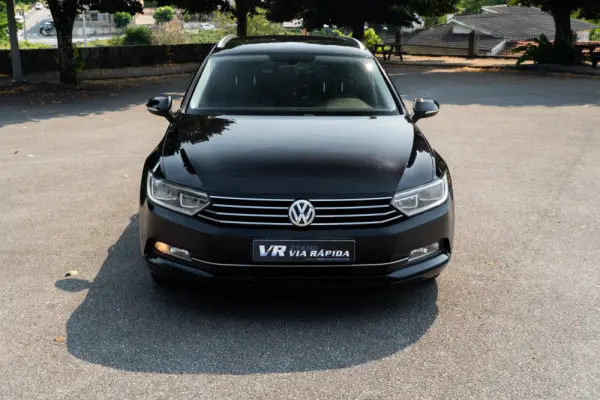 Volkswagen Passat Variant 1.6 TDI Confortline DSG 2