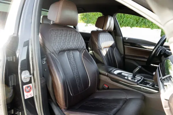 BMW 730 d Pack M Auto 8