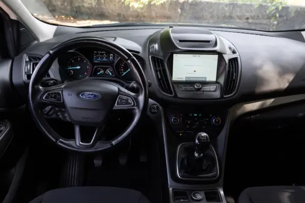Ford Kuga 1.5 TDCi EcoBlue Titanium 10