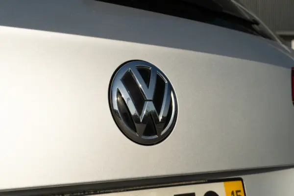 Volkswagen Passat Variant 1.6 TDI Confortline DSG 36
