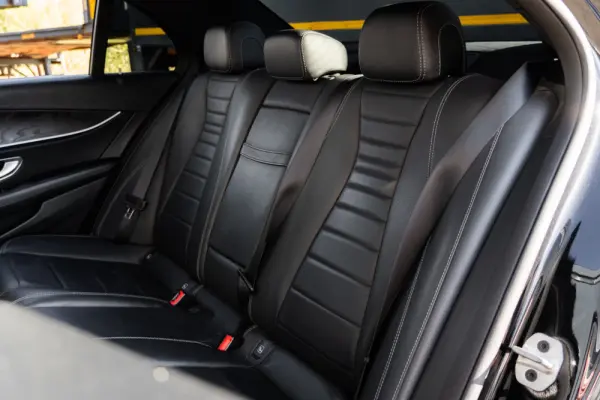 Mercedes-Benz E 220 d Avantgarde 9