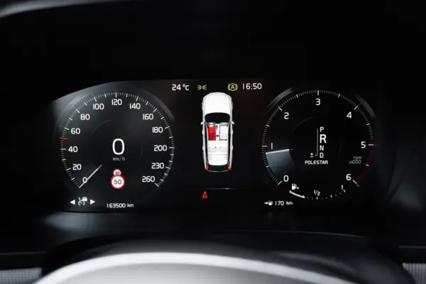 Volvo V90 2.0 D4 R-Design Geartronic 11