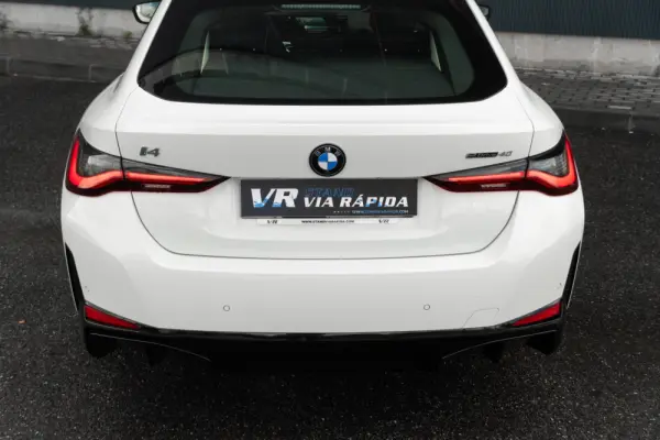 BMW i4 eDrive40 37