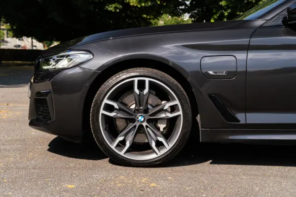 BMW 530 e Pack M 35