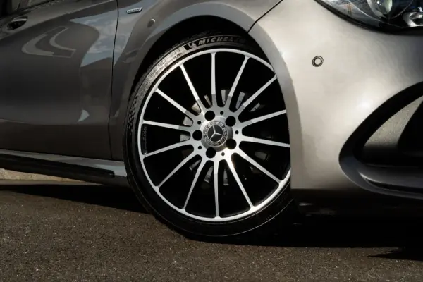 Mercedes-Benz CLA 180 d Shooting Brake AMG Line 31