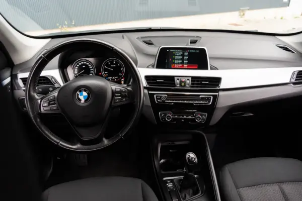 BMW X1 16 d sDrive Advantage 10