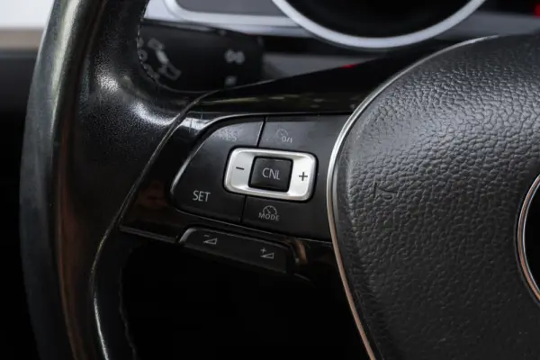 Volkswagen Passat Variant 1.6 TDI Confortline DSG 34