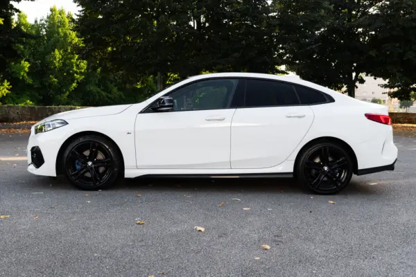 BMW 218 Gran Coupé d Pack Desportivo M 31