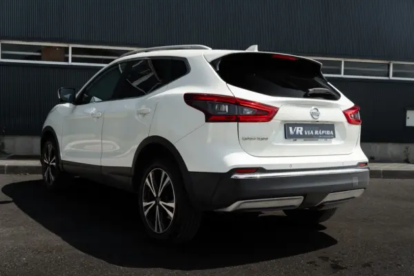 Nissan Qashqai 1.5 dCi N-Connecta J18 6