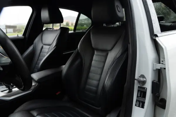 BMW 320 d Pack Desportivo M Auto 8