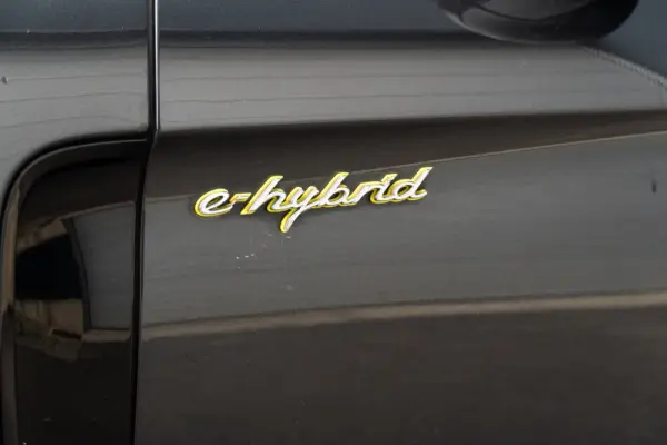 Porsche Panamera Sport Turismo 4 E-Hybrid Platinum Edition PDLS 41