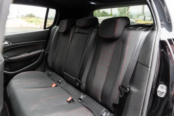 Peugeot 308 1.5 BlueHDi GT Line 23